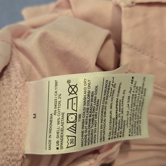 NWT Old Navy Pink Chinos - Picture 3 of 4